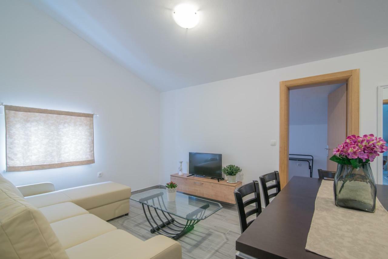Ferienwohnung Middle Istra Pazin Exterior foto