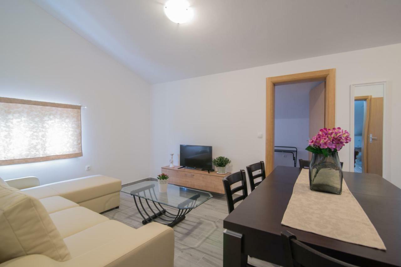 Ferienwohnung Middle Istra Pazin Exterior foto