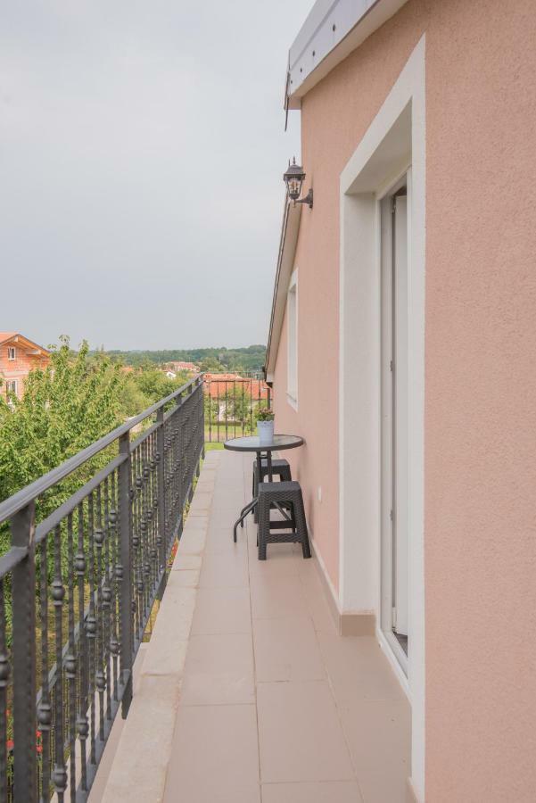 Ferienwohnung Middle Istra Pazin Exterior foto